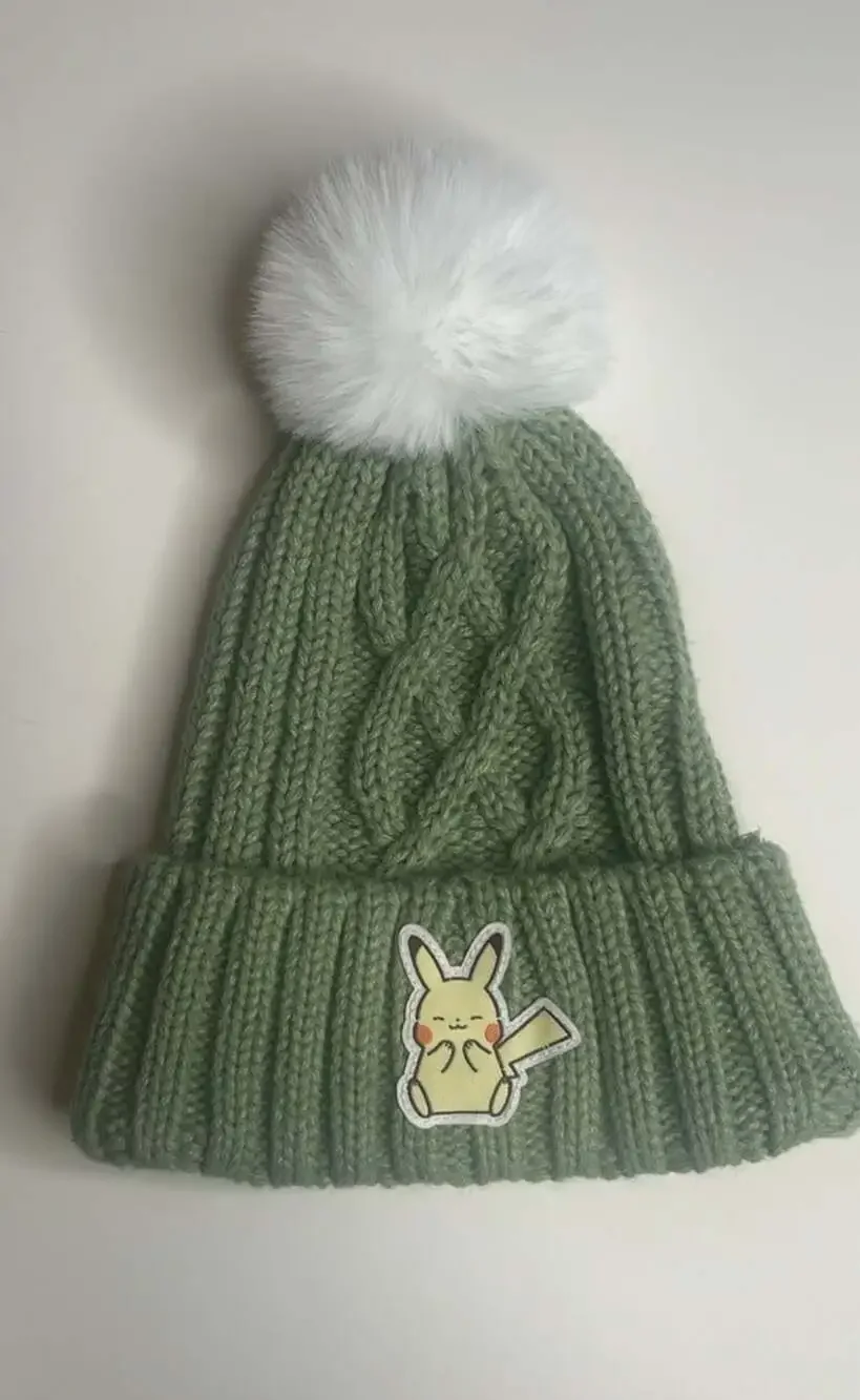 Youth Pokémon Pikachu Green & White Cable Knit Beanie With Pom Pom, NWOT